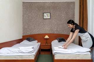 Отель Hotel Paradiso Suchedniów Двухместный номер с 1 кроватью или 2 отдельными кроватями-4