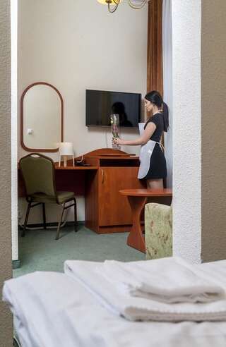 Отель Hotel Paradiso Suchedniów Двухместный номер с 1 кроватью или 2 отдельными кроватями-8