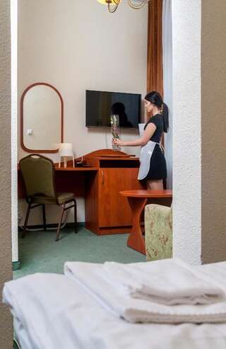 Отель Hotel Paradiso Suchedniów Двухместный номер с 1 кроватью или 2 отдельными кроватями-15